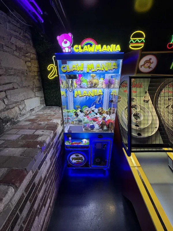 Claw Mania prize crane machine